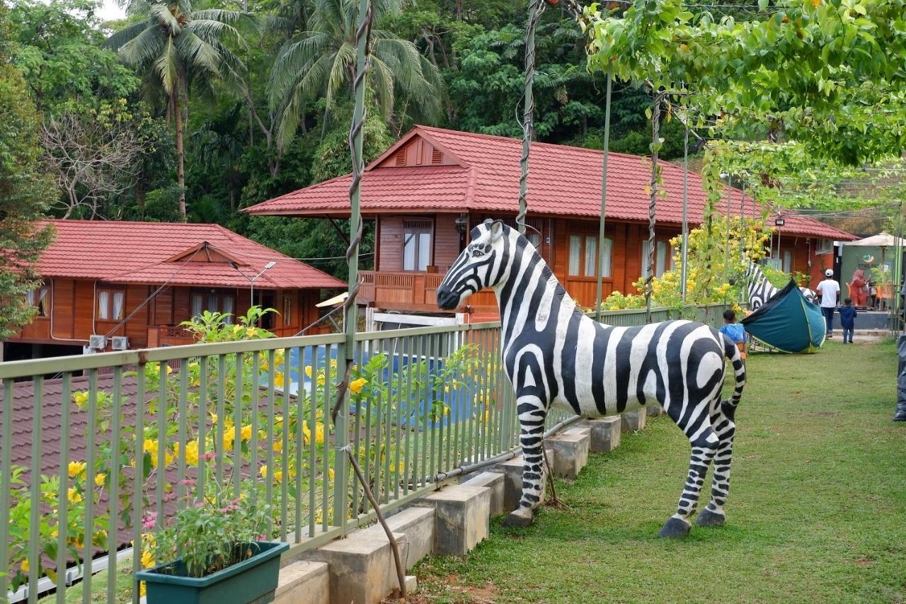 Imelda Resort Taluk Batung Exterior photo